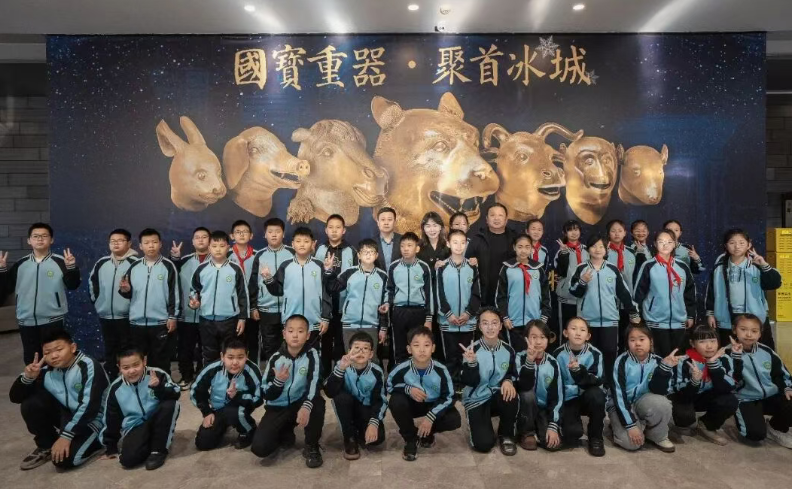 k8凯发公益联合保利文化传播共启三精蓝瓶&ldquo;幸福1+1&rdquo;儿童守护计划